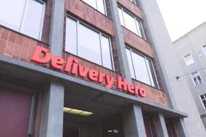 Delivery Hero'ın Berlin'deki merkezi, Uber'in satın alınmasının ardından en az 2029'a kadar korunacak. | Fotoğraf: Delivery Hero