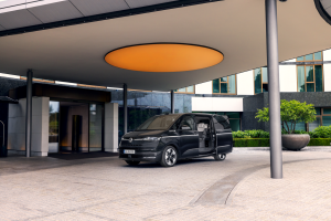 Der neue Multivan Achtsitzer: Flexible Bestuhlung mit acht Einzelsitzen für große Gruppen und komfortable Reisen. | Foto: Volkswagen Nutzfahrzeuge