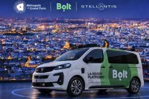 Stellantis und Bolt wollen in Paris 2028 autonome Fahrdienste erproben. Die Robotaxis sollen dann über die Bolt-App bestellbar sein.| Foto: Stellantis