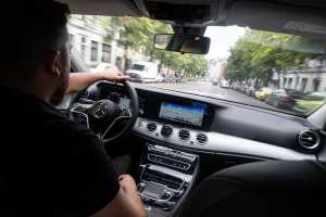 Fahrdienste, die nicht einmal einen Betriebssitz vorweisen konnten, wurde nun vom Labo die Genehmigung entzogen.| Foto: dpa- Sebastian Gollnow