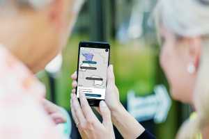 Mit der neuen Plattform ‚VMOBIL On‘ können Fahrgäste Rufbusse und Anruf-Sammeltaxis in Vorarlberg digital buchen und bezahlen. | Foto: VMOBIL