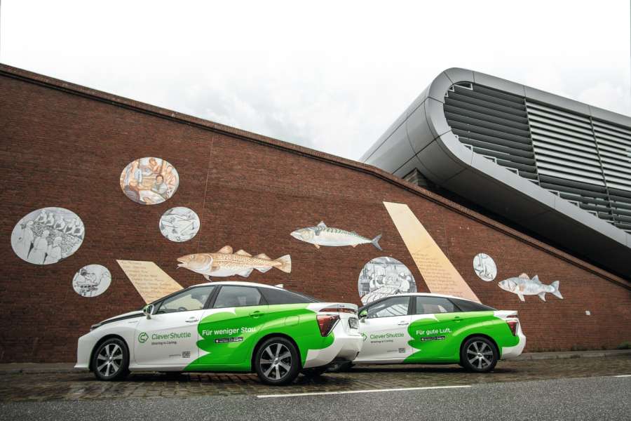 CleverShuttle darf seine Hamburger Flotte mit Batterie- und Brennstoffzellenantrieben trotz eines Einspruchs auf 50 Fahrzeuge aufstocken. Bild: CleverShuttle