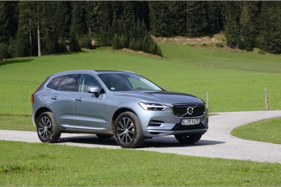 Der Volvo XC40 ist etwas enger als der XC60 und hat einen kleineren Kofferraum, aber für Krankenfahrten reicht sein Raumangebot allemal. Bild: Dietmar Fund