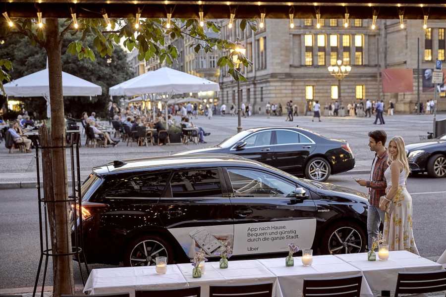 Ubers Ressourcen im Kampf gegen die Taxibranche weltweit scheint mittlerweile unerschöpflich – immerhin ist das Unternehmen aktuell umgerechnet 125 Milliarden Euro wert! Bild: Uber