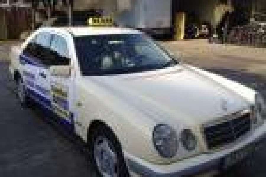 Bild:Mercedes Benz E-Klasse mit 1 Million Kilometer...