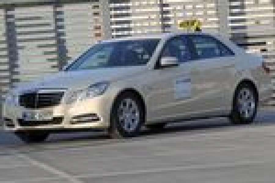 Bild:Taxis aus aller Welt