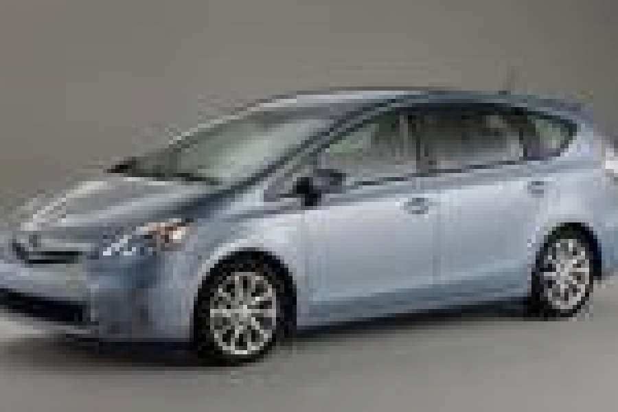 Bild:Toyota Prius v: Der Hybrid-Klassiker als Van