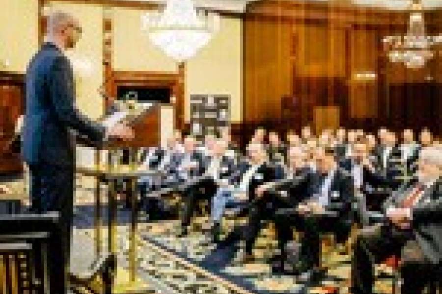 Bild:Bildergalerie zum Blacklane-Symposium in Berlin