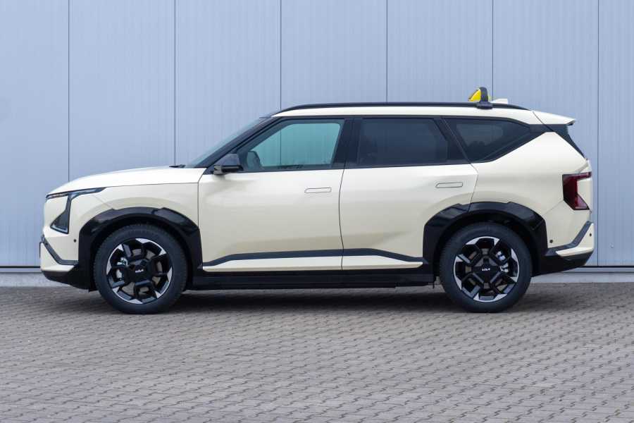 https://taxi-heute.deMit bis zu 530 Kilometern bietet der EV5 genügend Reichweite für den taxi-Alltag.| Foto: Intax 