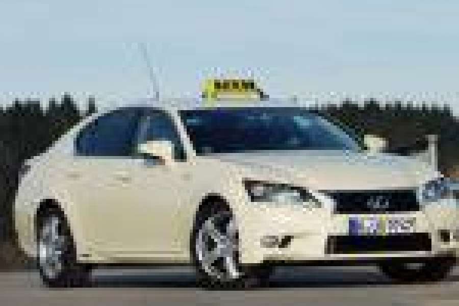 Bild:Bildergalerie zum Lexus-Taxi GS 300h