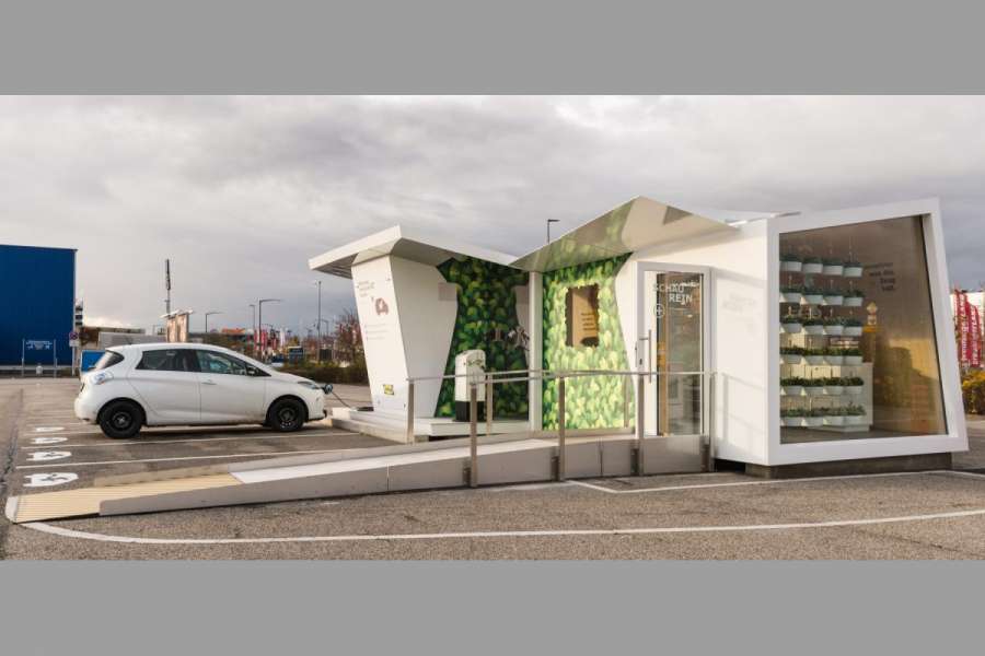 Mit Charge Lounges wie in Ludwigsburg möchte IKEA auch über nachhaltige Haushaltslösungen informieren. (Foto: IKEA)