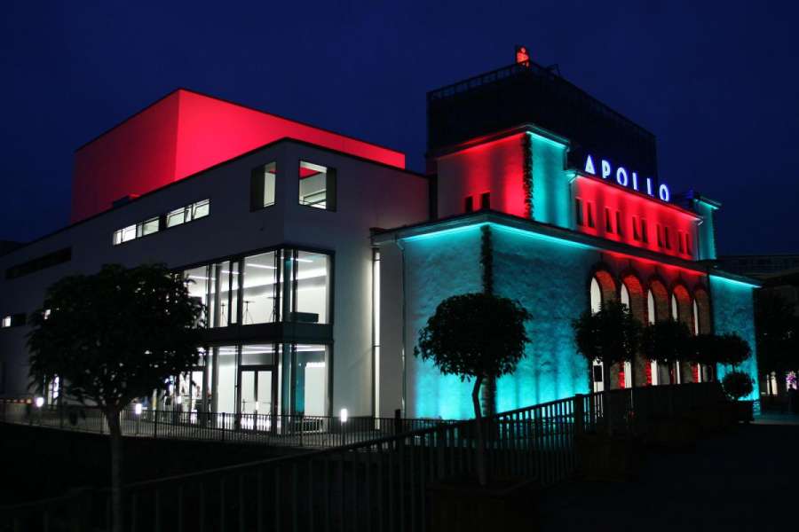 Das Apollo-Theater Siegen sorgt dafür, dass auch Senioren bequem und günstig zu seinen Aufführungen kommen. (Foto: Apollo-Theater Siegen)
