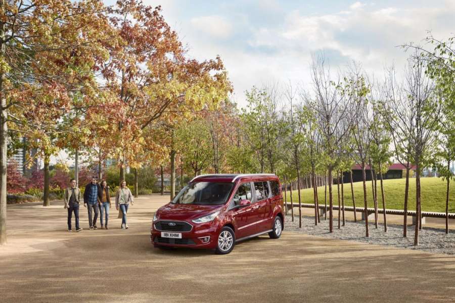 Nasenfaktor: Der Transit Connect erhält neben optischer Auffrischung vor allem neue Motoren, die Euro 6.2 erfüllen und sparsamer sein sollen. (Foto: Ford)