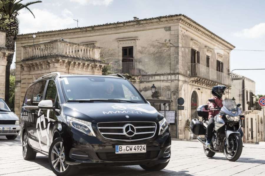Mvmant erprobt sein Konzept in Italien mit der V-Klasse von Mercedes-Benz, die auch bei anderen Ridesharing-Konzepten eingesetzt wird. (Foto: Mvmant)