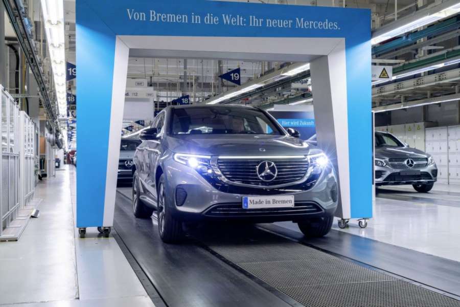 Der Mercedes-Benz EQC hat zwar eine für Taxis passable Reichweite, ist aber derzeit nicht als Taxi geplant. (Foto: Daimler AG)