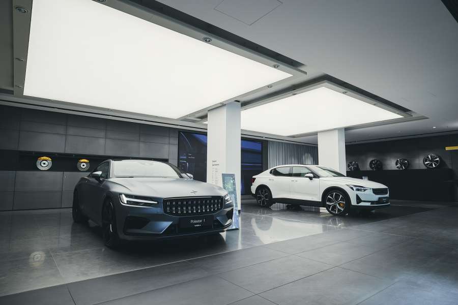 Dem Vorbild des Polestar Spaces in Düsseldorf folgen auch die drei neuen Standorte. (Foto: Polestar)