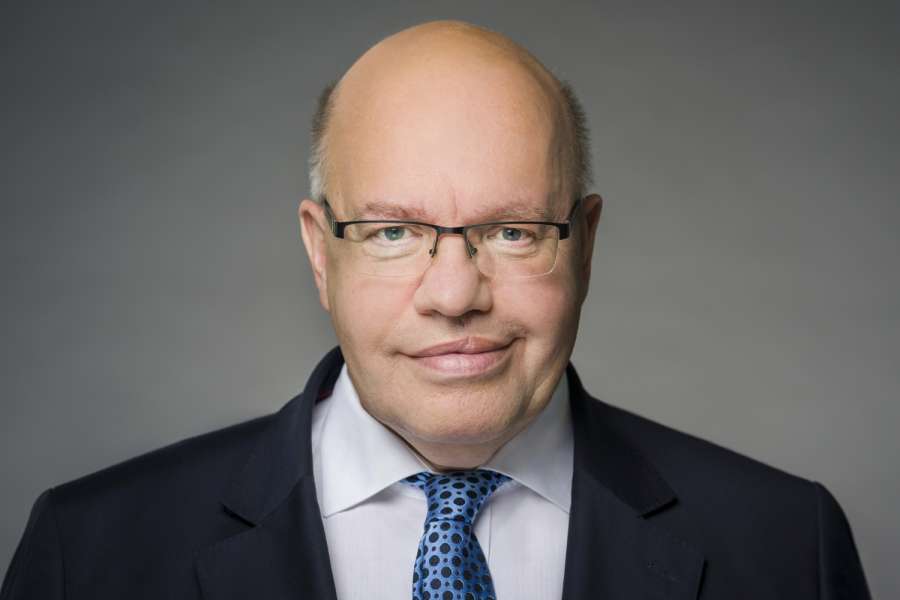 Bundeswirtschaftsminister Peter Altmaier legt demnächst eine neue Überbrückungshilfe III Plus auf, die für das Taxi- und Mietwagengewerbe interessant sein könnte. (Foto: BPA/Steffen Kugler)
