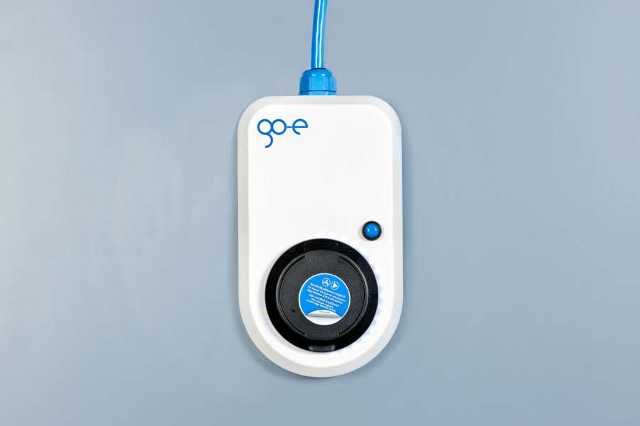 Die preisgünstigste Wallbox stammte von der go-e GmbH. Sie war gleichzeitig einer der beiden Testsieger. (Foto: ADAC)