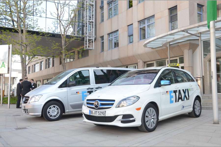 Die Elektro-B-Klasse wird man in Bad Griesbach fahren können - aber nicht als Taxi. (Foto: Dietmar Fund)