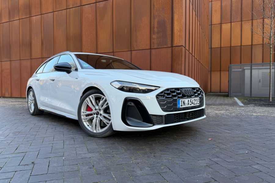 Der A5 streckt sich auf gut 4,8 Meter Länge und bietet fast 2,9 Meter Radstand. | Foto: Audi