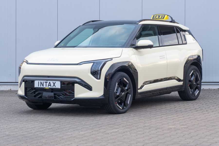 Der Kia EV3 ist jetzt bei Intax als Taxi erhältlich.| Foto: Intax