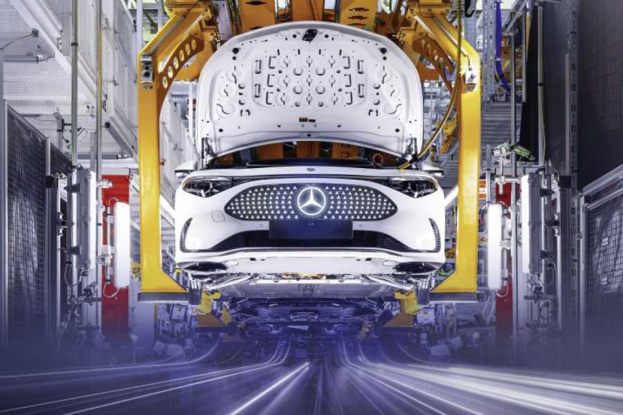 Stern vorn: Mercedes-Benz kann auf eine komplette Produktion der geförderten Modelle in der EU verweisen, wie hier die CLA-Fertigung in Rastatt. | Foto: Mercedes-Benz