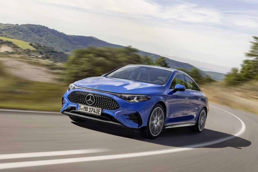 Üst düzey aerodinamik ve 800 voltluk platform, WLTP'ye göre 700 km'nin üzerinde menzil ve DC ile 320 kW'a kadar şarj imkanı sunuyor. | Foto: Mercedes-Benz