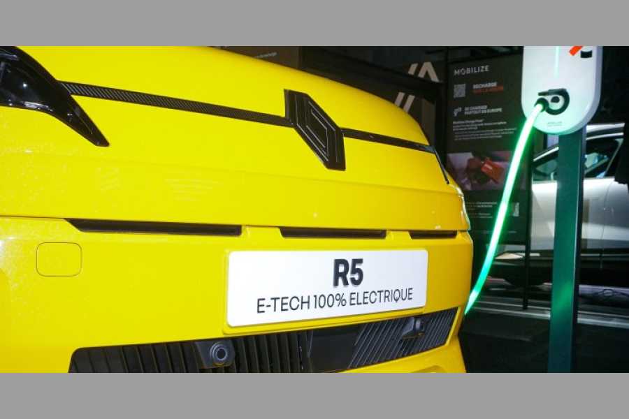 In beide Richtungen: Der neue Renault 5 kommt immer V2G-fähig, ein großes Plus für den Nutzer. (Foto: The Mobility House)