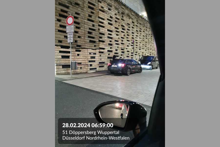 Uber ist - trotz gegenteiliger Behauptungen - auch in Wuppertal aktiv.| Foto: Taxi-Zentrale Wuppertal