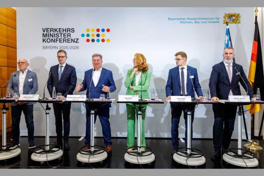 Debatten um das Deutschlandticket: Die Weiterführung des Angebots war ein Hauptthema der Konferenz in Bayern. | Foto: dpa/Daniel Karmann