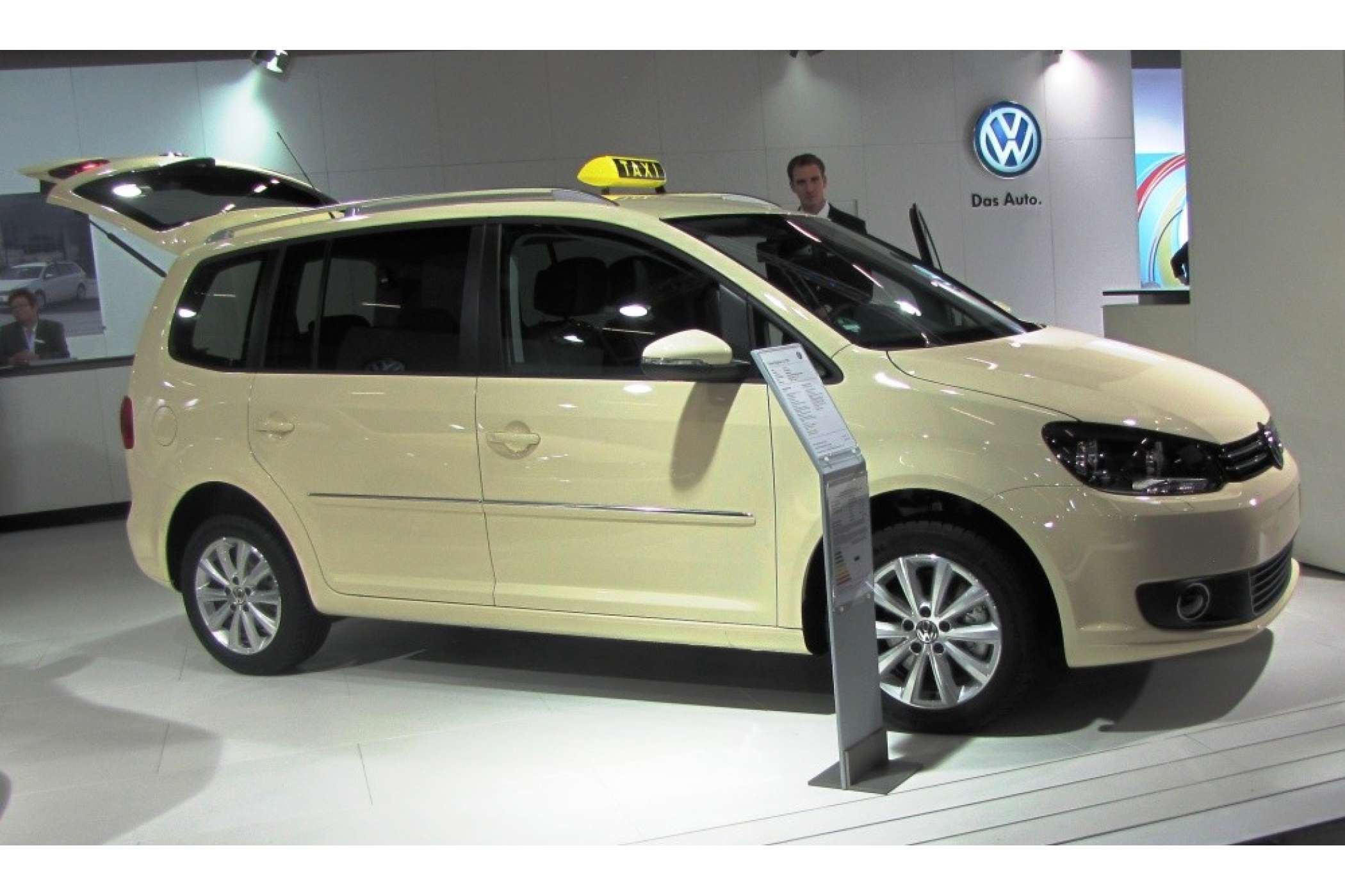 VW Touran. | taxi heute