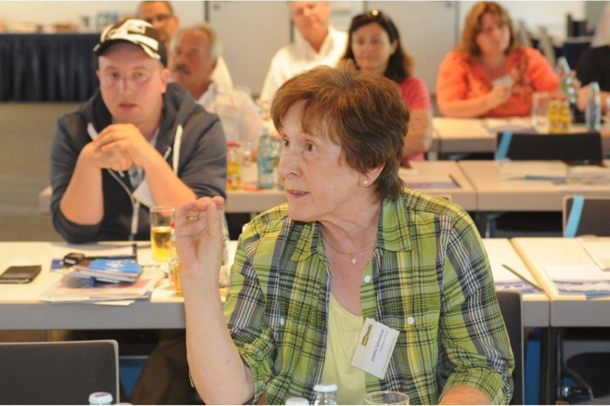 Die Zuhörer konnten nach jedem Referat Fragen stellen, was sie auch ausgiebig taten.| Martin Heying