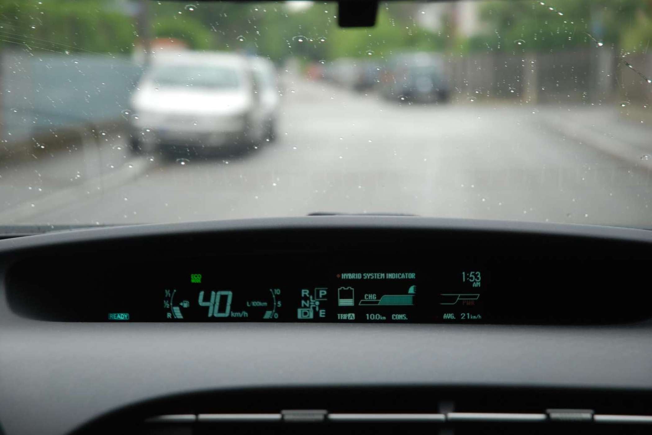 Erzieherische Maßnahme: Sowohl im Prius als auch im Insight zeigt das Display den Verbrauchsstatus an. Hier: Prius | jh