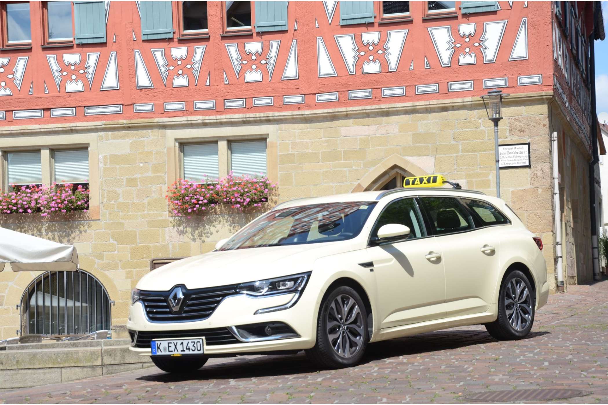 Mit seinem guten Raumangebot braucht sich der Renault Talisman Grandtour vor den Wettbewerbern in der oberen Mittelklasse nicht zu verstecken.| Dietmar Fund