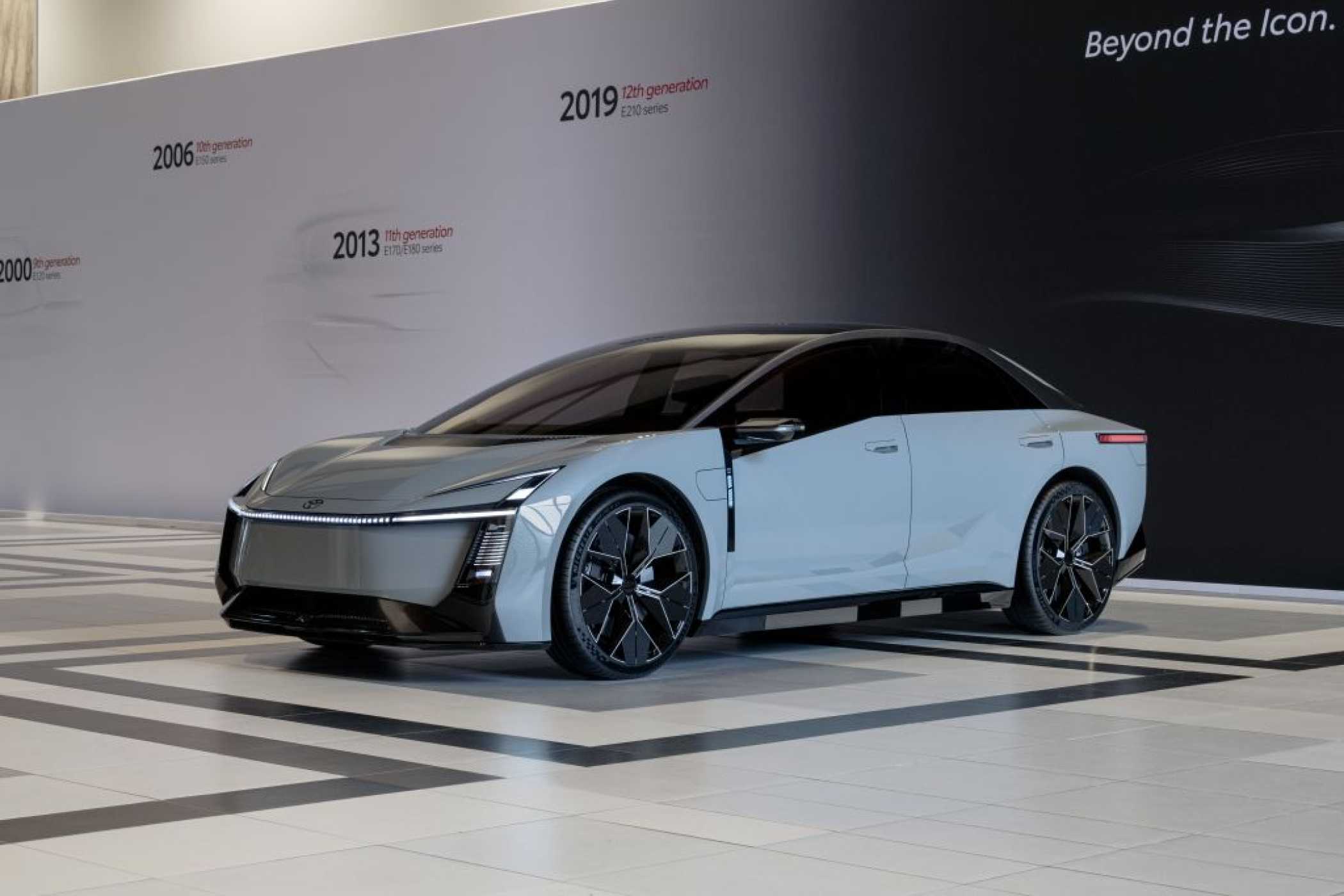 Mit dem Corolla Concept zeigt Toyota, wie sich die Baureihe künftig verändern könnte. Die Studie wurde auf der Japan Mobility Show 2025 vorgestellt und ist für unterschiedliche Antriebsoptionen ausgelegt. | Foto: Toyota