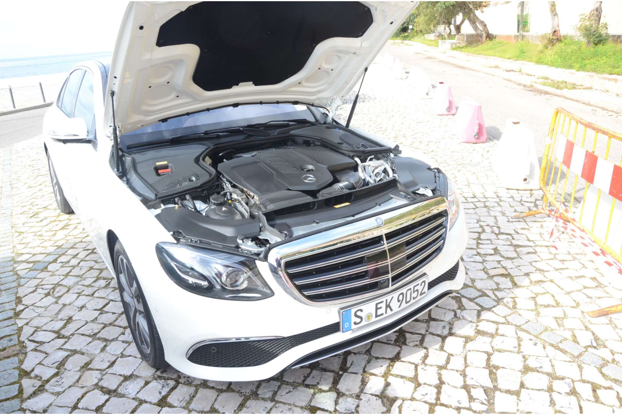 Der neue 2-l-Dieselmotor ist laufruhiger als sein Vorgänger und gut gedämmt, aber noch als Diesel erkennbar. Sparsamer soll er auch sein. | Dietmar Fund 