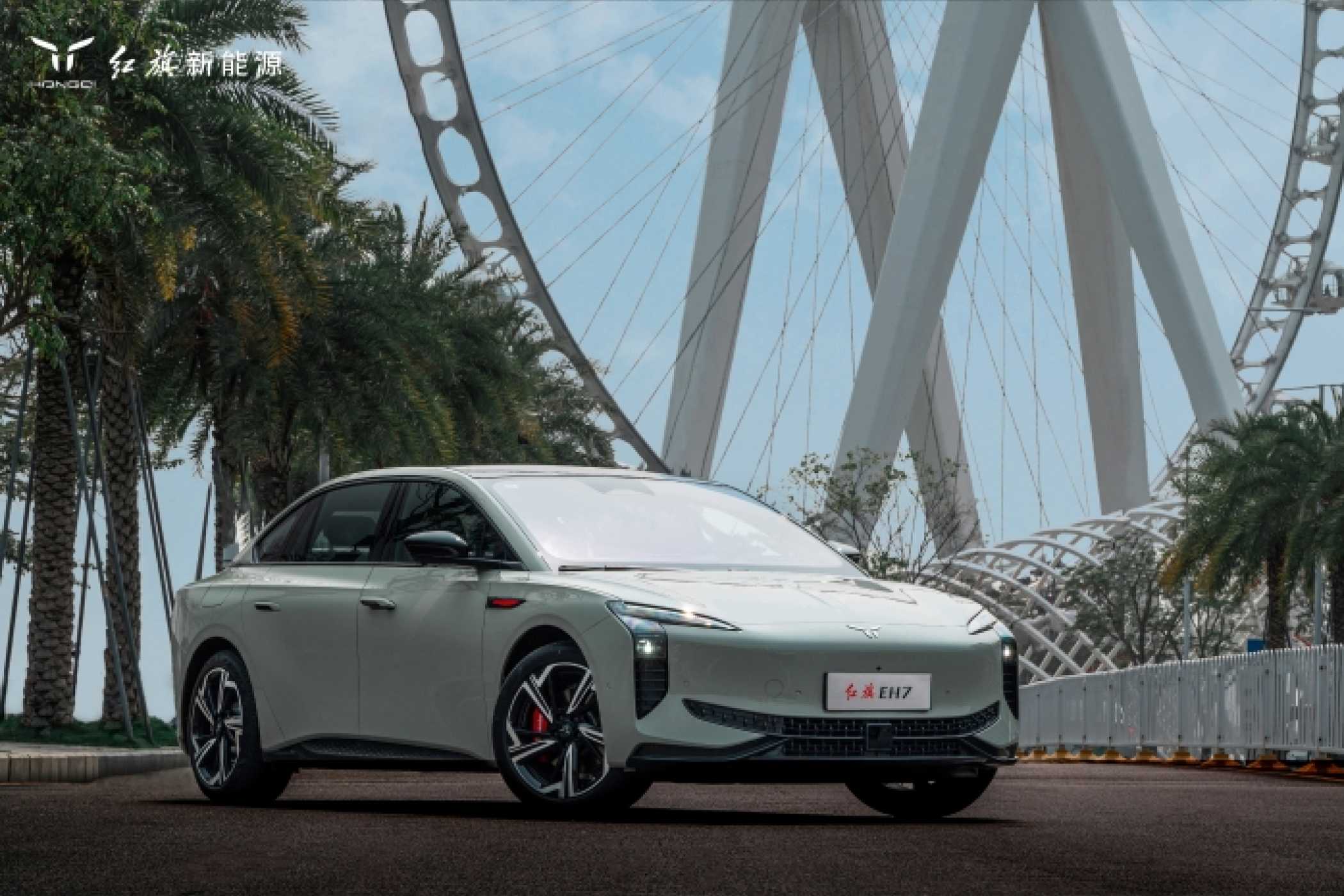 Die E-Limousine EH7 soll in Deutschland auch als Taxi beworben werden.| Foto: FAW