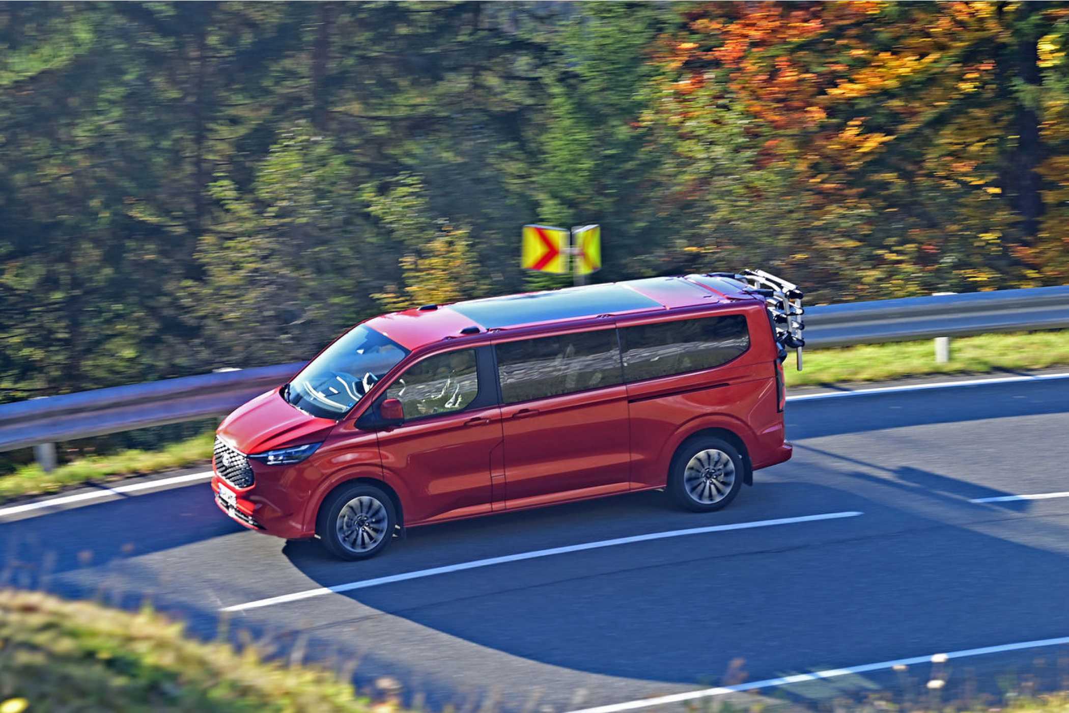 Der Ford ist komfortabel gefedert.| Foto: Ford