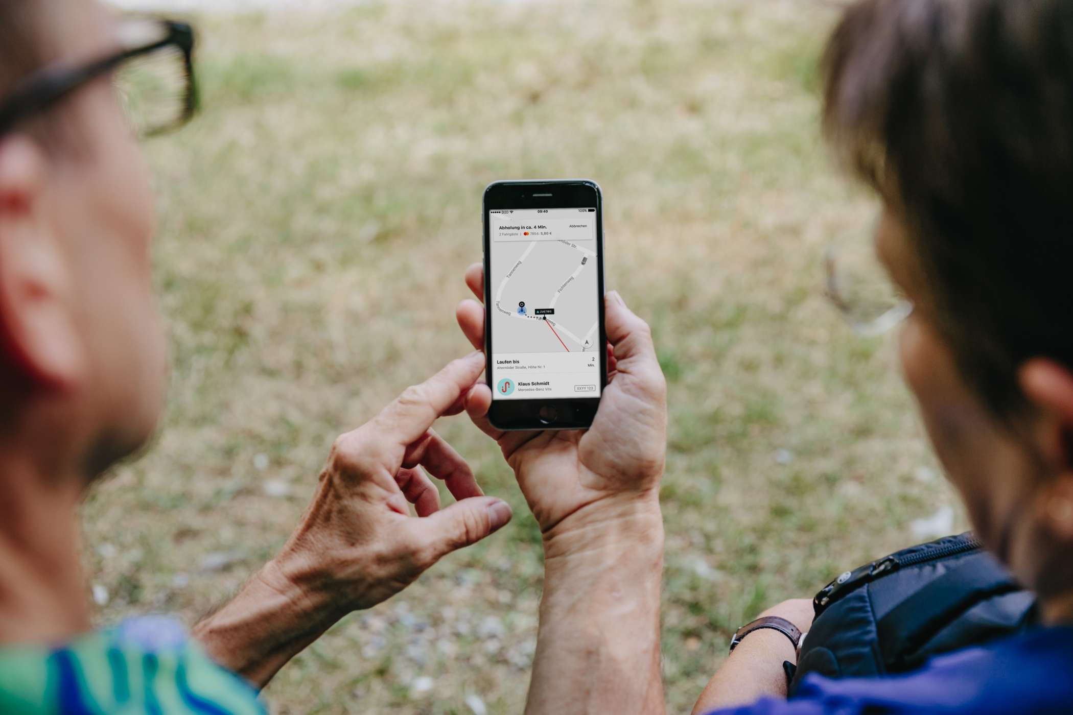 Die Fahrten sollen primär über die App gebucht werden, aber man kann sie auch telefonisch buchen. (Foto: door2door)