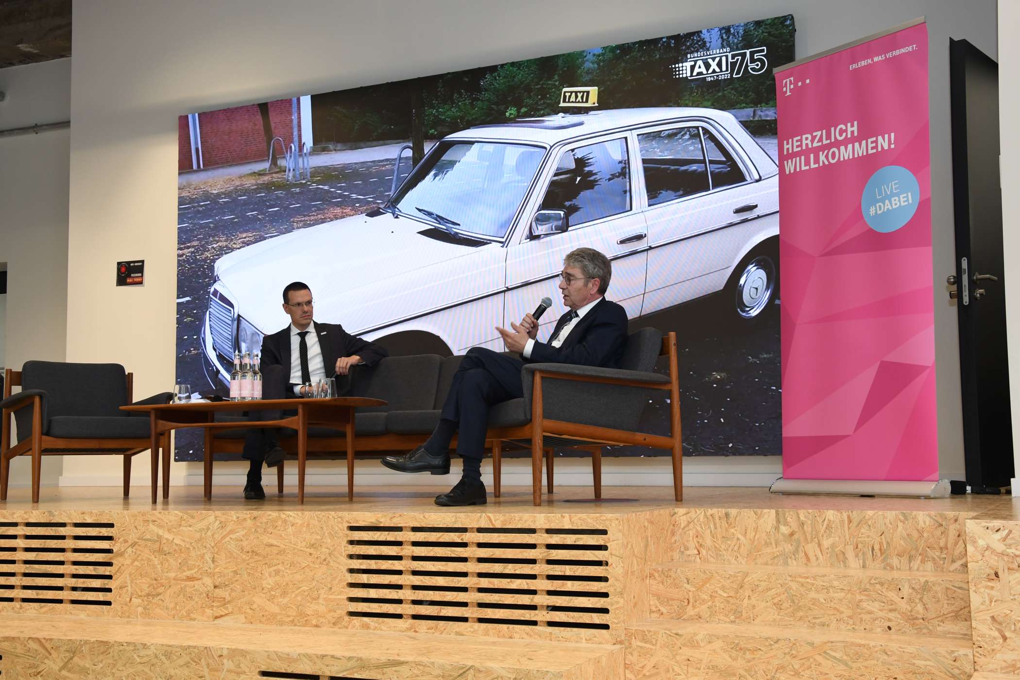 Weil der BVTM in diesem Jahr sein 75-jähriges Jubiläum feiert, war ein Rückblick auf diese Zeit der erste Programmpunkt. Ihn bestritten BVTM-Geschäftsführer Michael Oppermann (l.) und BVTM-Präsident Herwig Kollar.