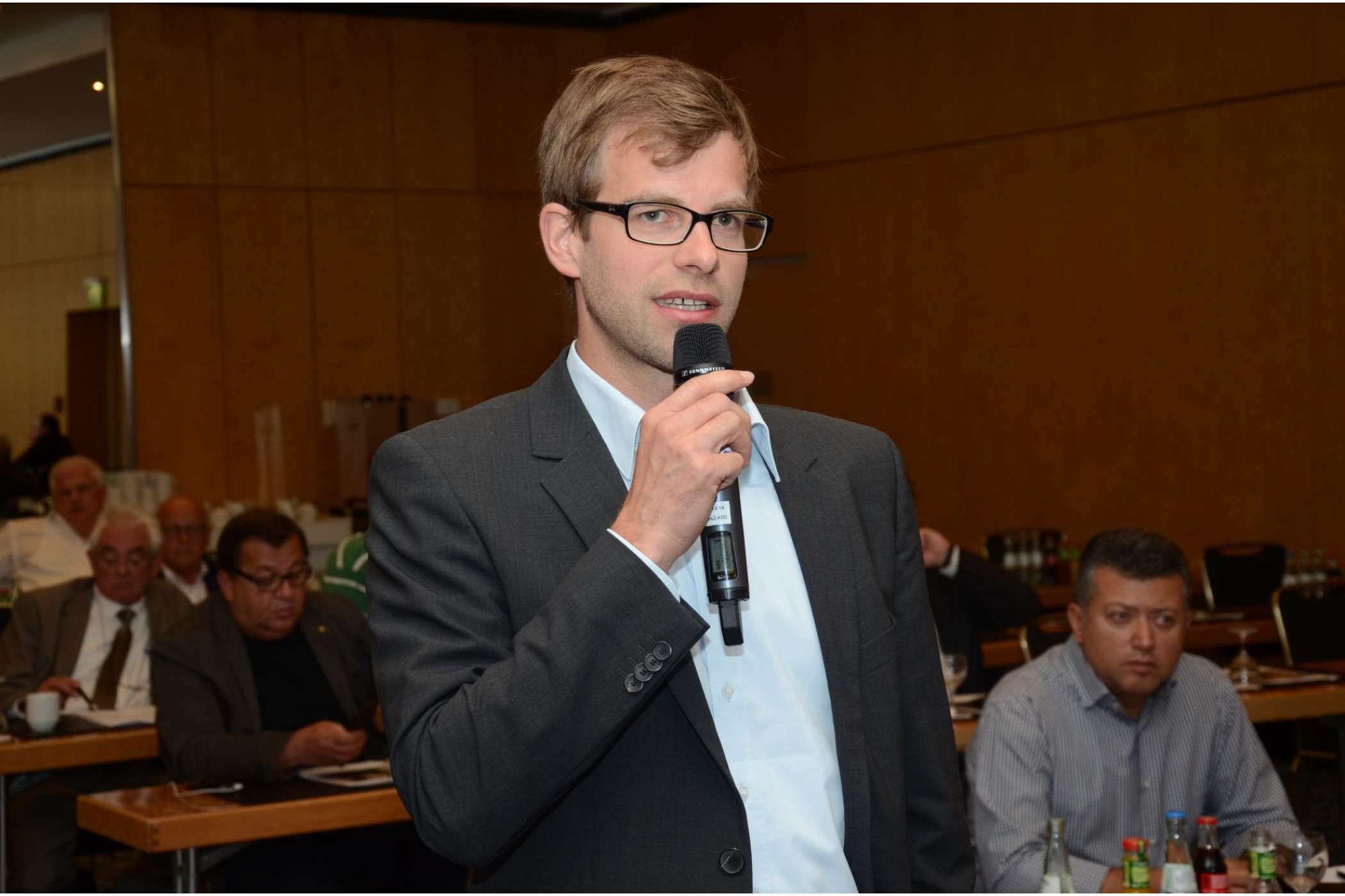 Gregor Beiner, Geschäftsführer des Münchner Taxi Zentrums, gab offen zu, dass das Taxigewerbe zu wenig für sich werbe. Es habe eben auch zu wenig Geld. | Dietmar Fund