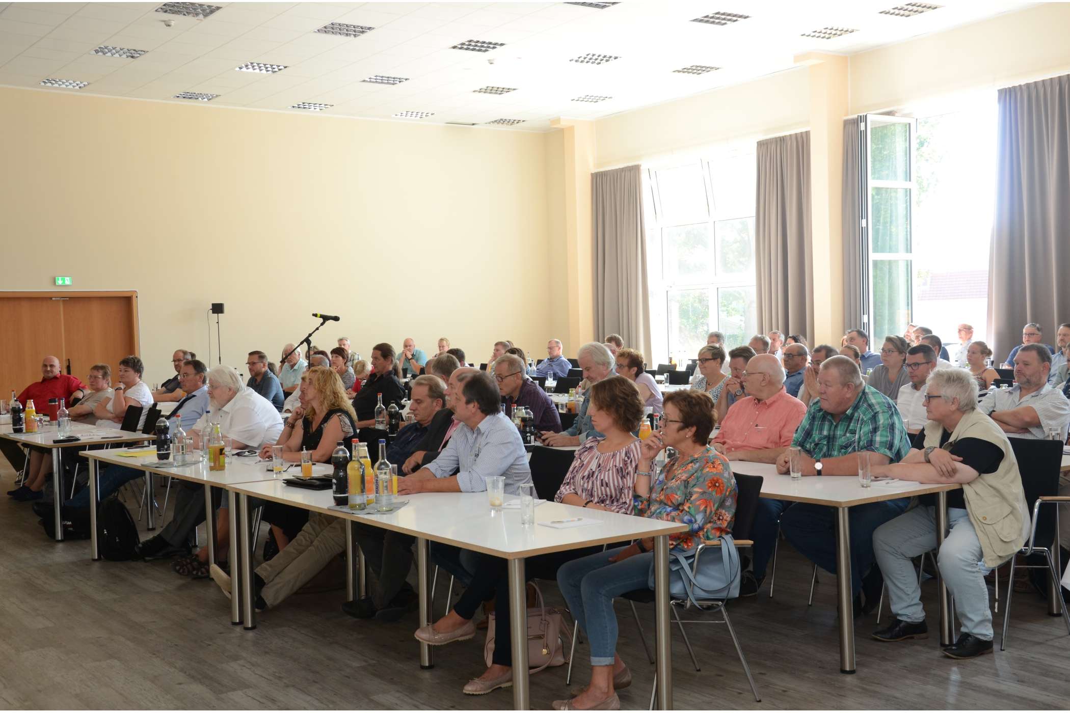 Die Quittung für den Besuch der Veranstaltung sollten die Teilnehmer am besten gleich in ihrem Datenschutz-Ordner abheften. Das riet Gunther Zimmermann, Geschäftsführer der Fachvereinigung Taxi und Mietwagen des GVN.