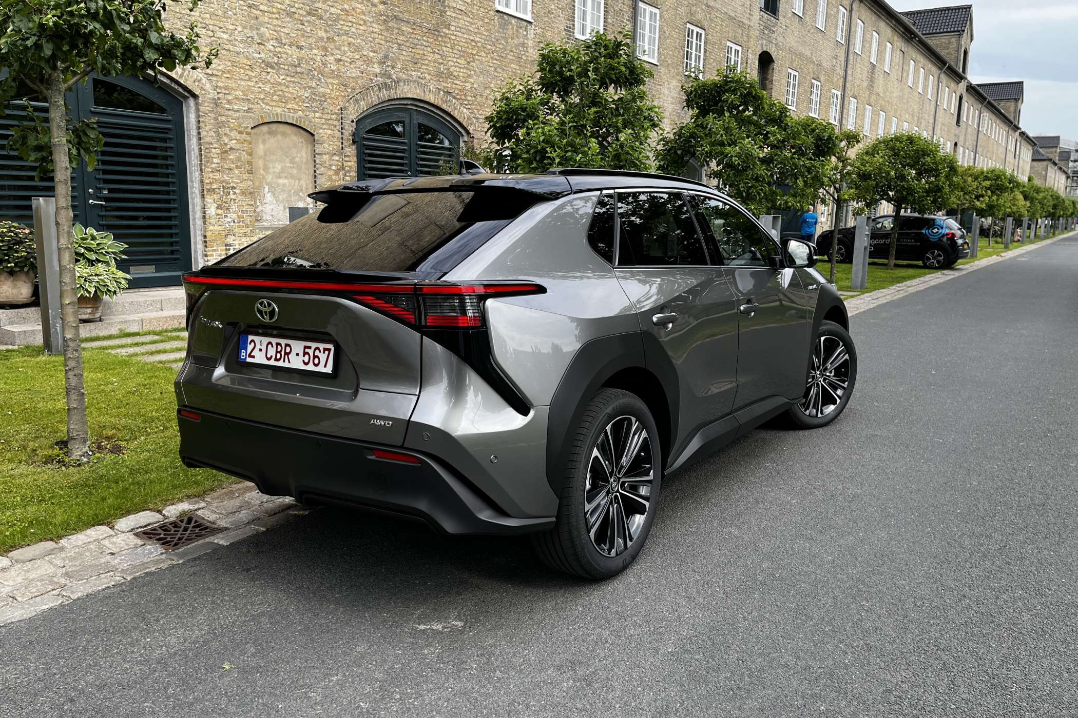 Zackiges Heck für die Markenidentität. | Foto: Toyota