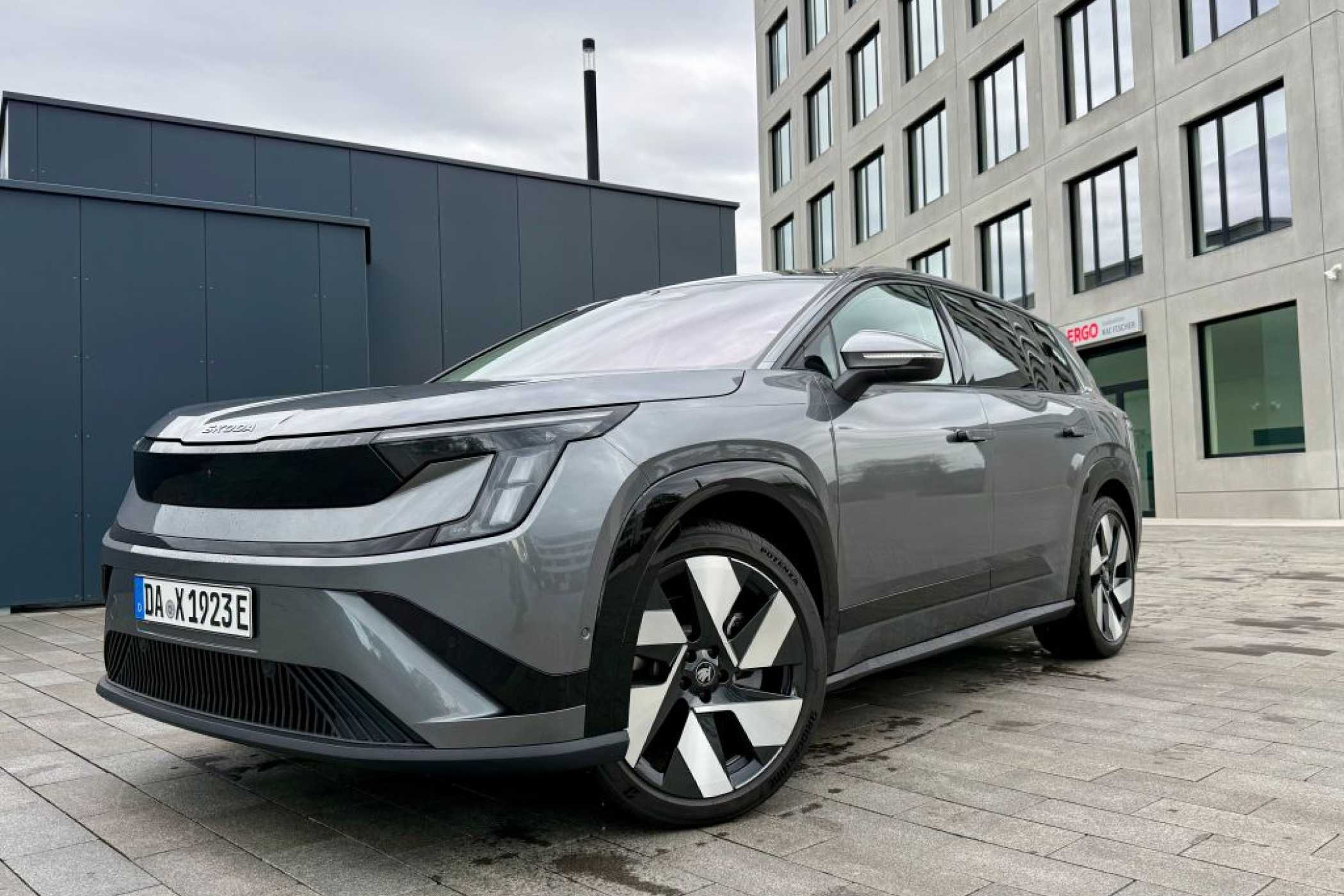 Bei Abmessungen und Platzangebot greift der Peaq schon die obere Mittelklasse der SUV an. | Foto: G. Soller
