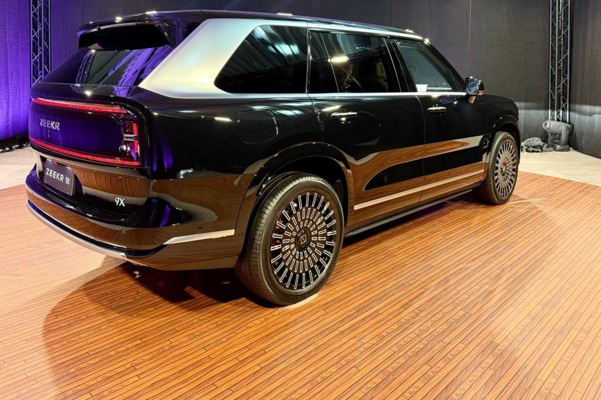 Wer beim Heck optisch an Range Rover denkt, liegt so falsch nicht. | Foto: G. Soller