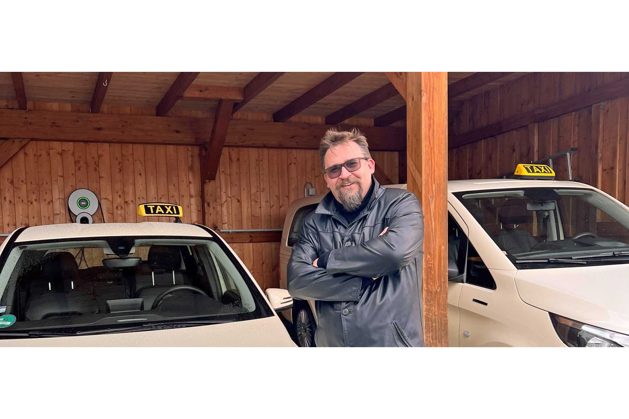 Platz 3: Taxifahrer mit Gottes Segen » https://www.taxi-heute.de/node/25651 | Jeden freien Montag wird Pater Paul nun Taxi fahren - für die Ministrantenwallfahrt nach Rom.| Foto: KNA/Heike Aul