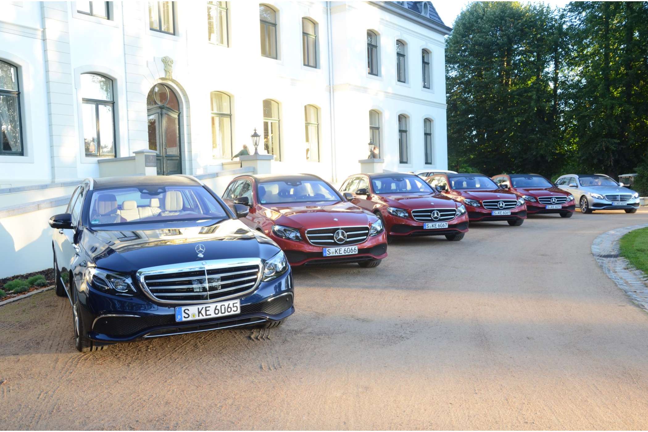 Die Frontansicht teilt das neue T-Modell natürlich mit der Limousine – und mit der jungen C-Klasse.| Foto: Dietmar Fund