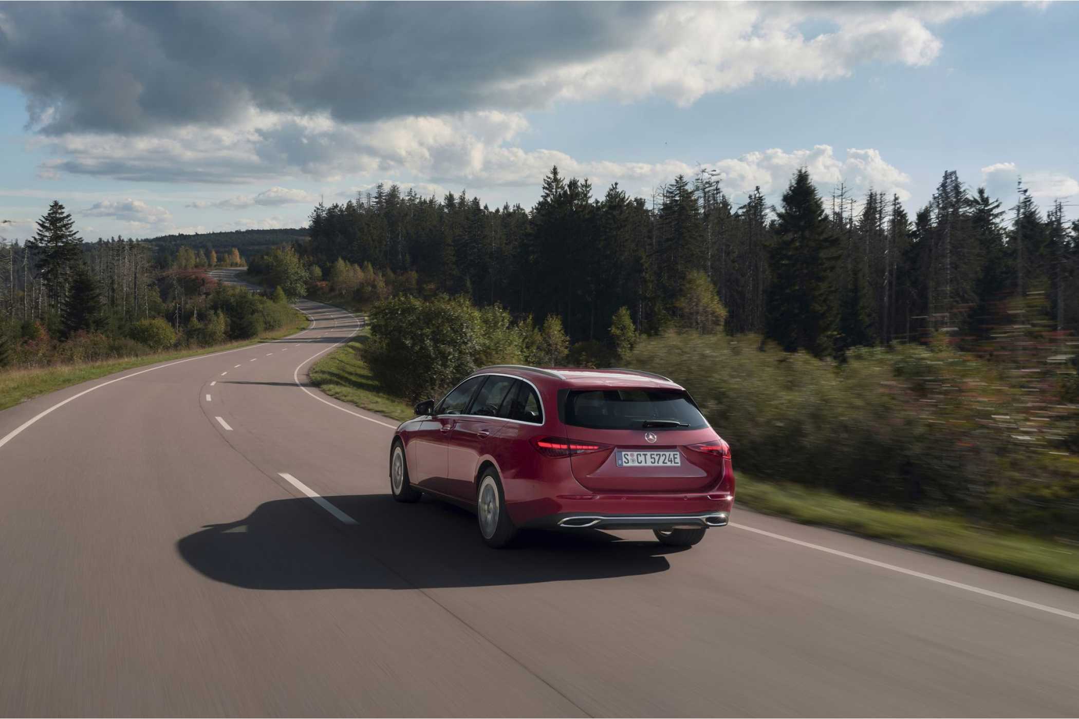 Die Diesel C-Klasse beschleunigt von 0 auf 100 km/h in 7,3 Sekunden.| Foto: Mercedes-Benz