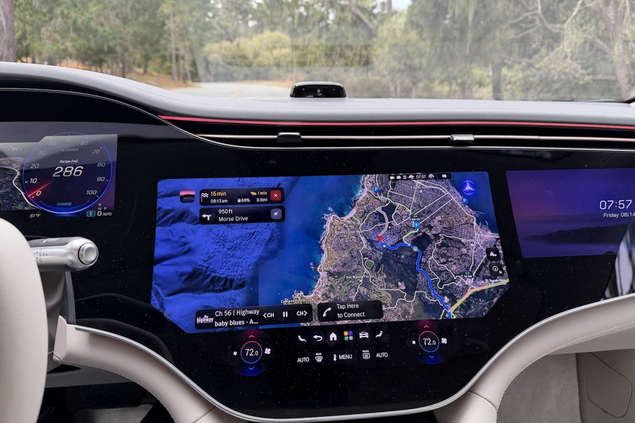 Große Screens sind obligatorisch in dieser Klasse. | Foto: Mercedes-Benz