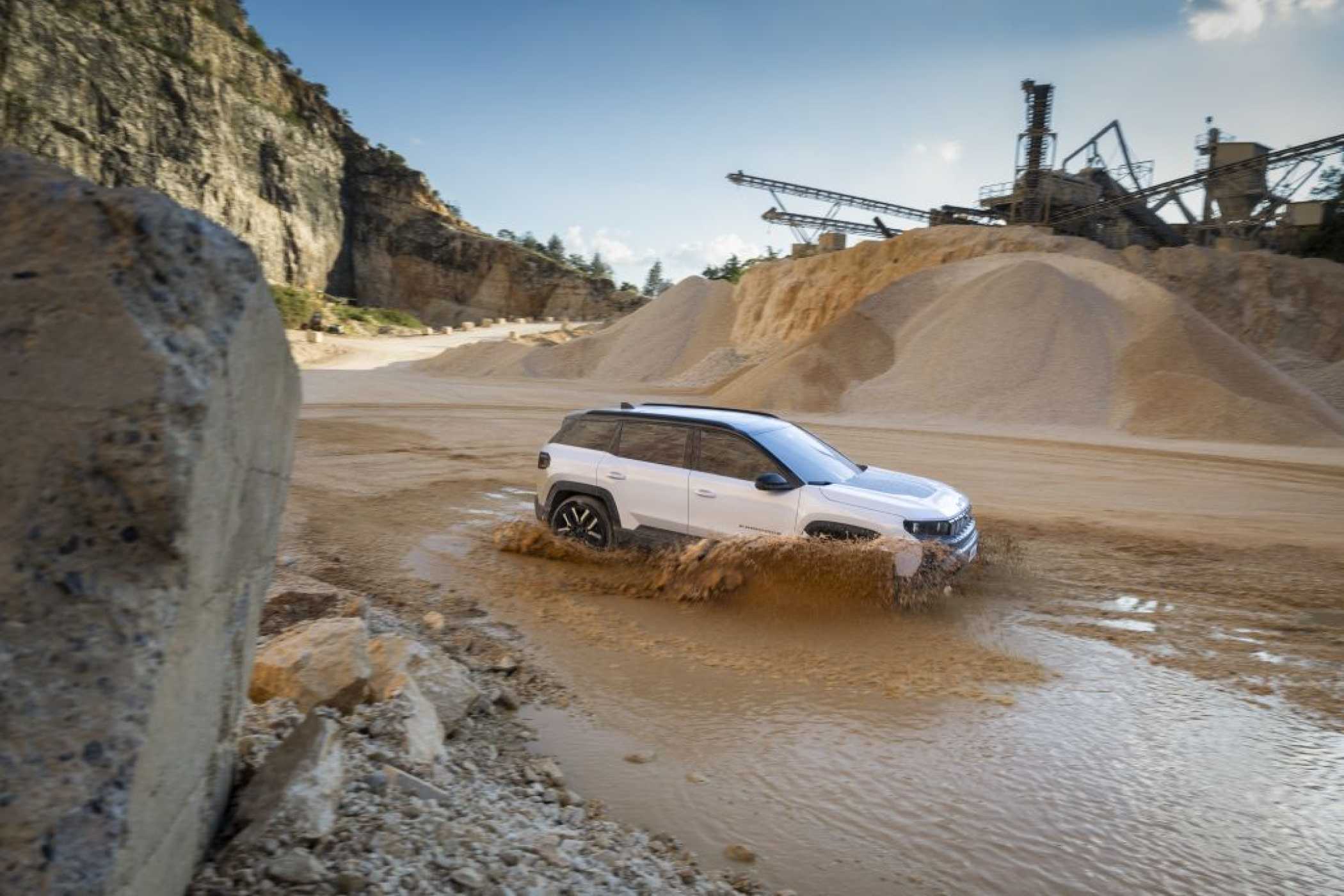 480 Millimeter Wattiefe sind zehn Millimeter mehr als beim Fronttriebler. | Foto: Jeep